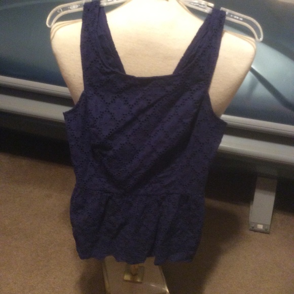 Lilly Pulitzer Navy Eyelet Tank Size 6 - Picture 12 of 15